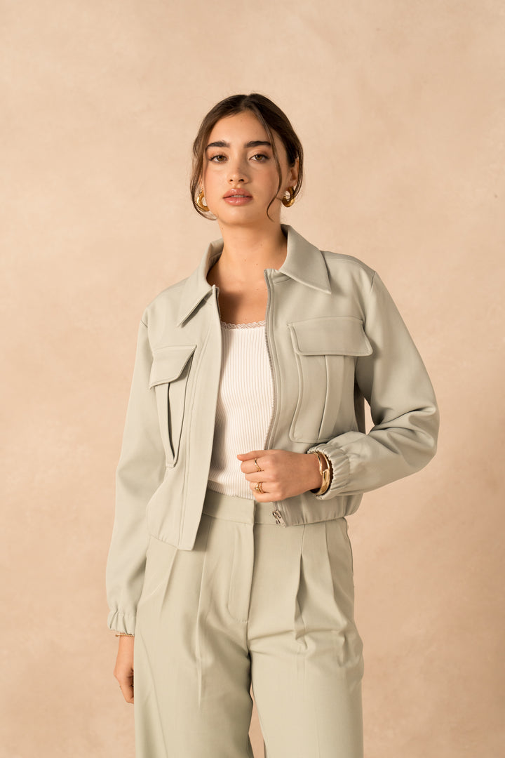 Κοντό Jacket με Τσέπες και Rib Λεπτομέρειες