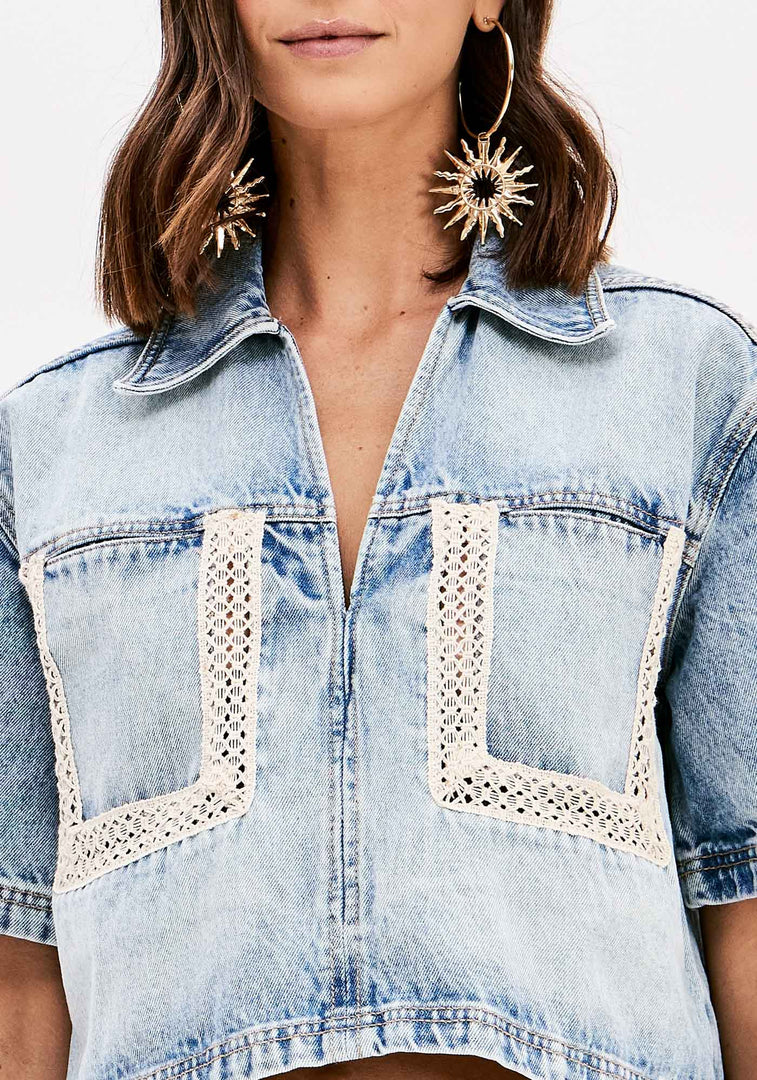 MY FAVORITE THINGS Denim Cropped Πουκάμισο με Crochet Λεπτομέρειες / 501BL000487