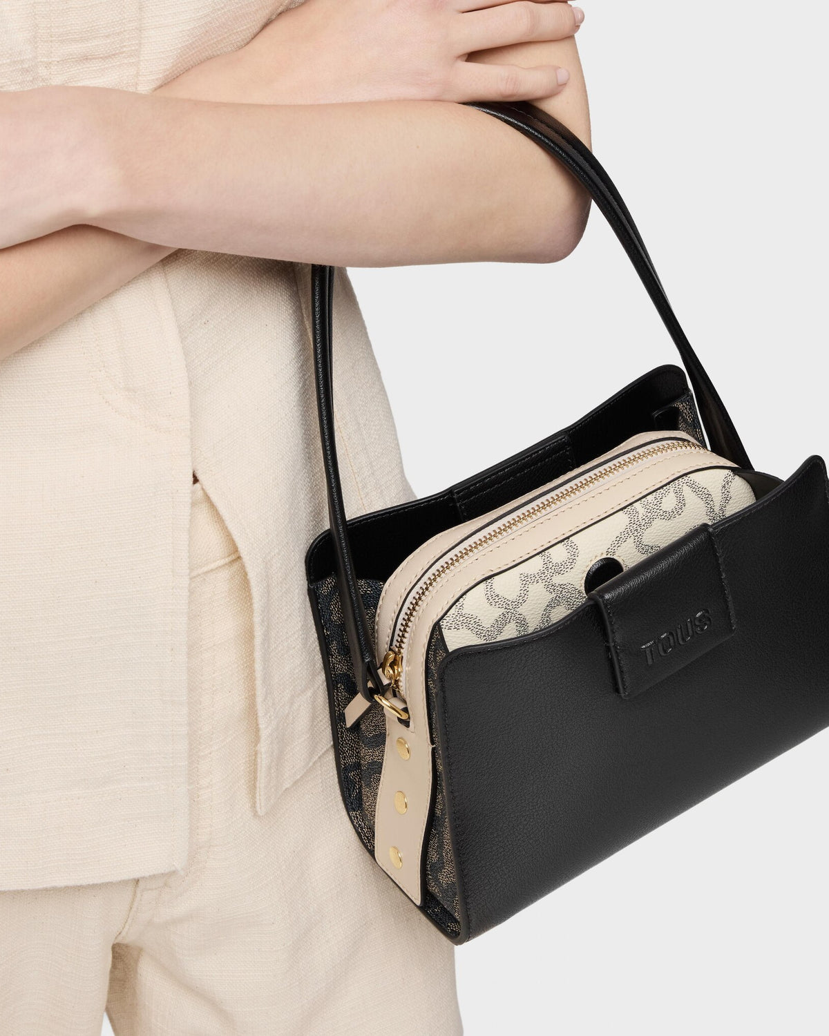 TOUS Μικρή Τσάντα City Kaos Icon σε μαύρο χρώμα / 2002355451