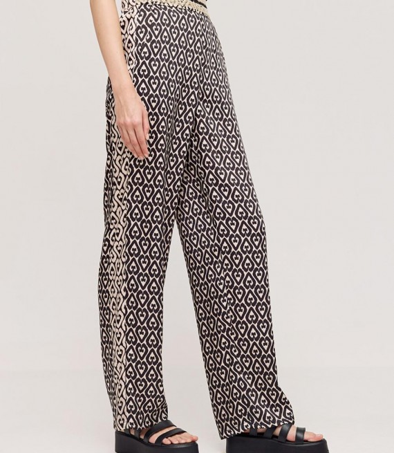 ACCESS / SILKY TOUCH EMBROIDERY PANTS / TYPE