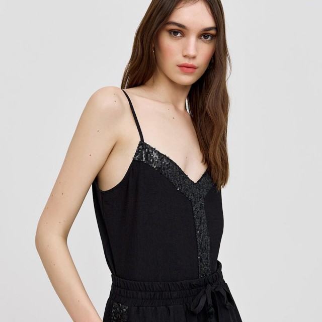 ACCESS / BLACK SEQUINS TOP / BLACK