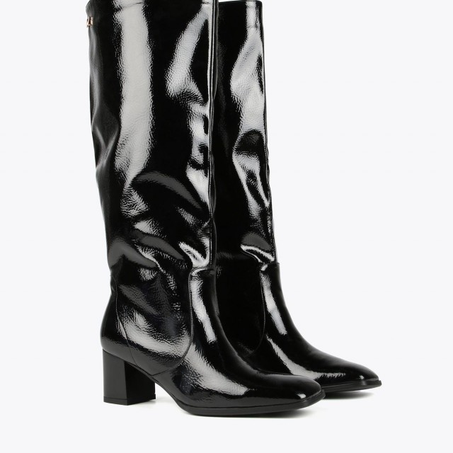 LOLA CASADEMUNT/ FAUX PATENT LEATHER KNEE-HIGH BOOTS/MF2405005