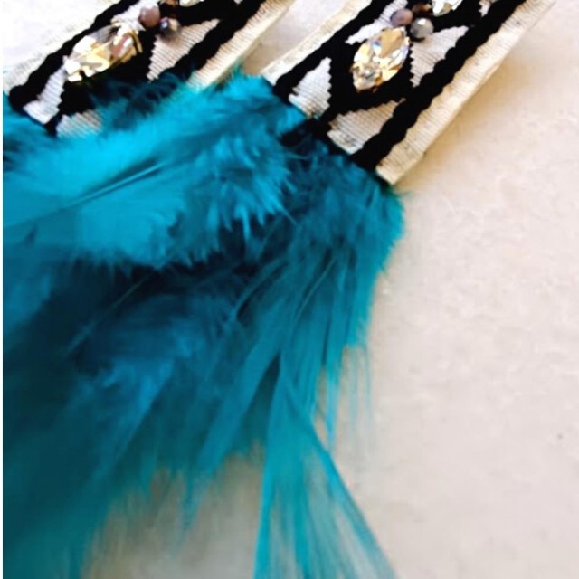 TZAVE / BOHO EARRINGS / PETROL FEATHERS