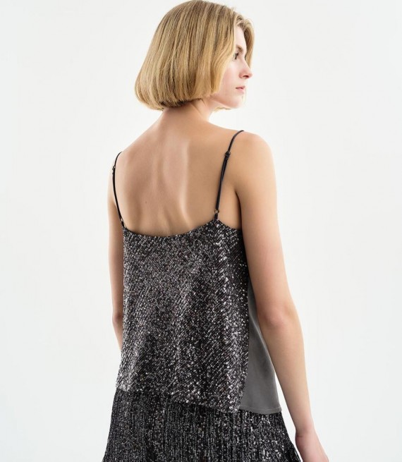 ACCESS / SATIN SEQUINS BACK TOP / CHARCOAL