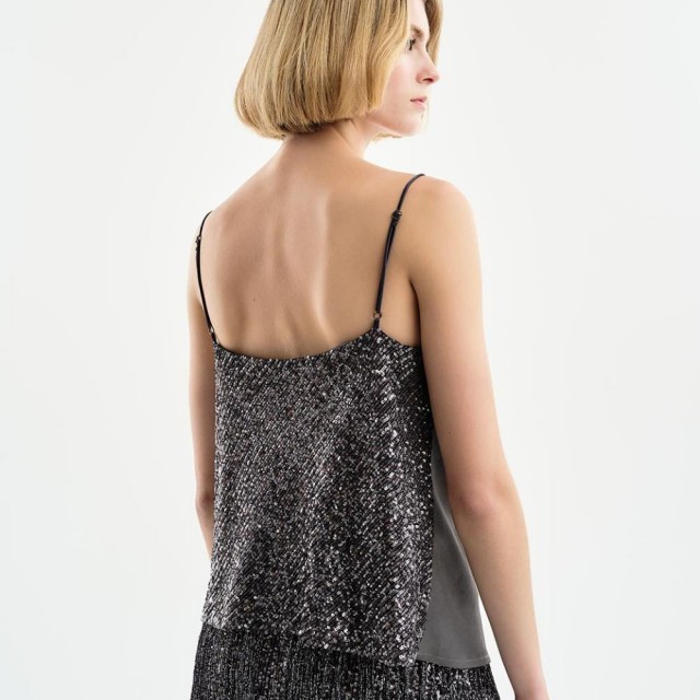 ACCESS / SATIN SEQUINS BACK TOP / CHARCOAL