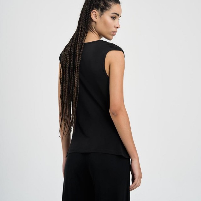 ACCESS / DRAPED TOP / BLACK